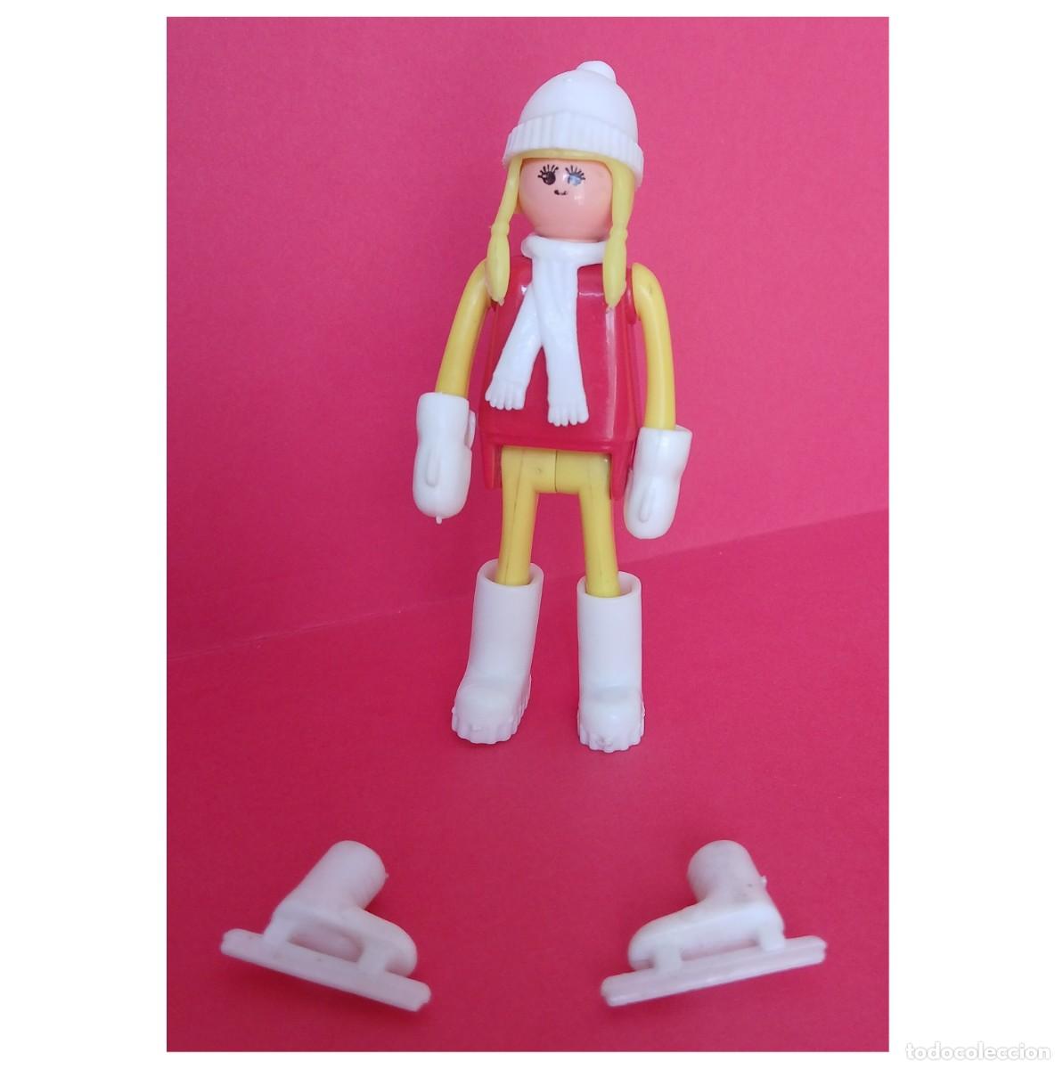 Figuras de acci&oacute;n: Play big (Playbig), Play Kit o Cefa Boys. Conjunto Juegos de invierno. Patinadora roja