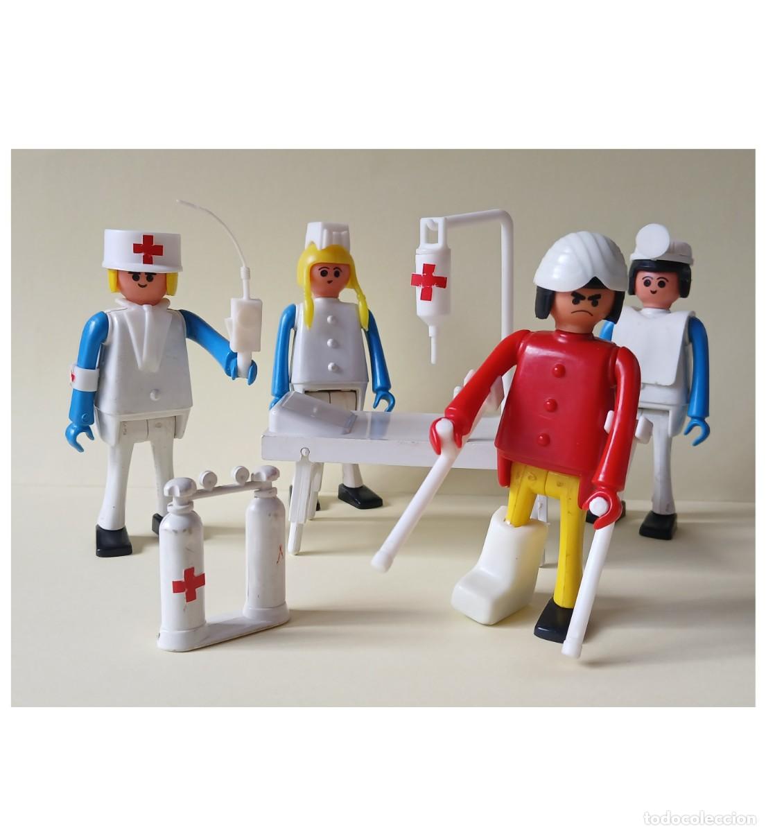 Figuras de acci&oacute;n: Play big (Playbig), Play Kit o Cefa Boys. Conjunto sanitarios Modelo 3&ordm;