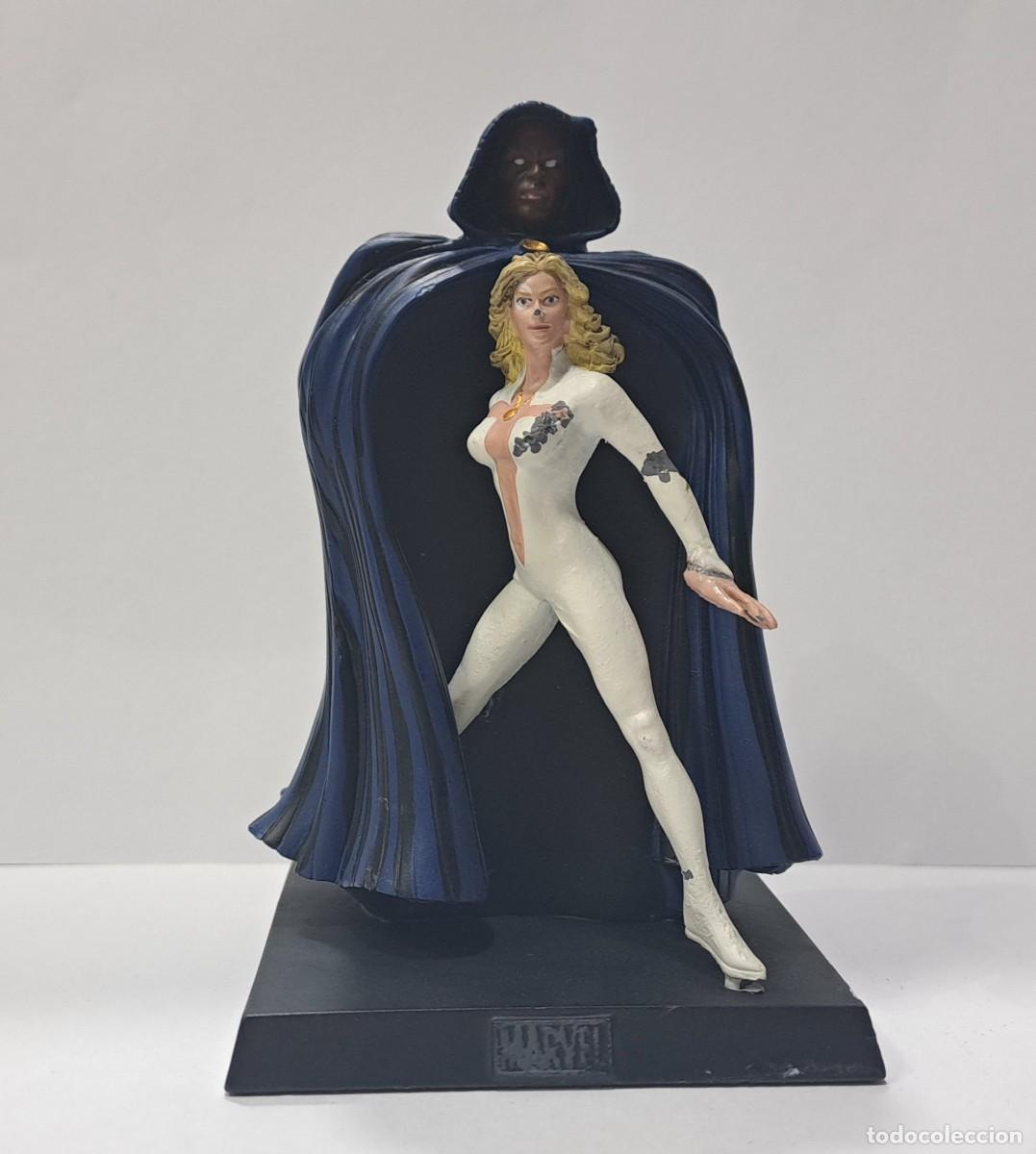 Figuras de acci&oacute;n: Eaglemoss Marvel Cloak and Dagger Capa y Pu&ntilde;al