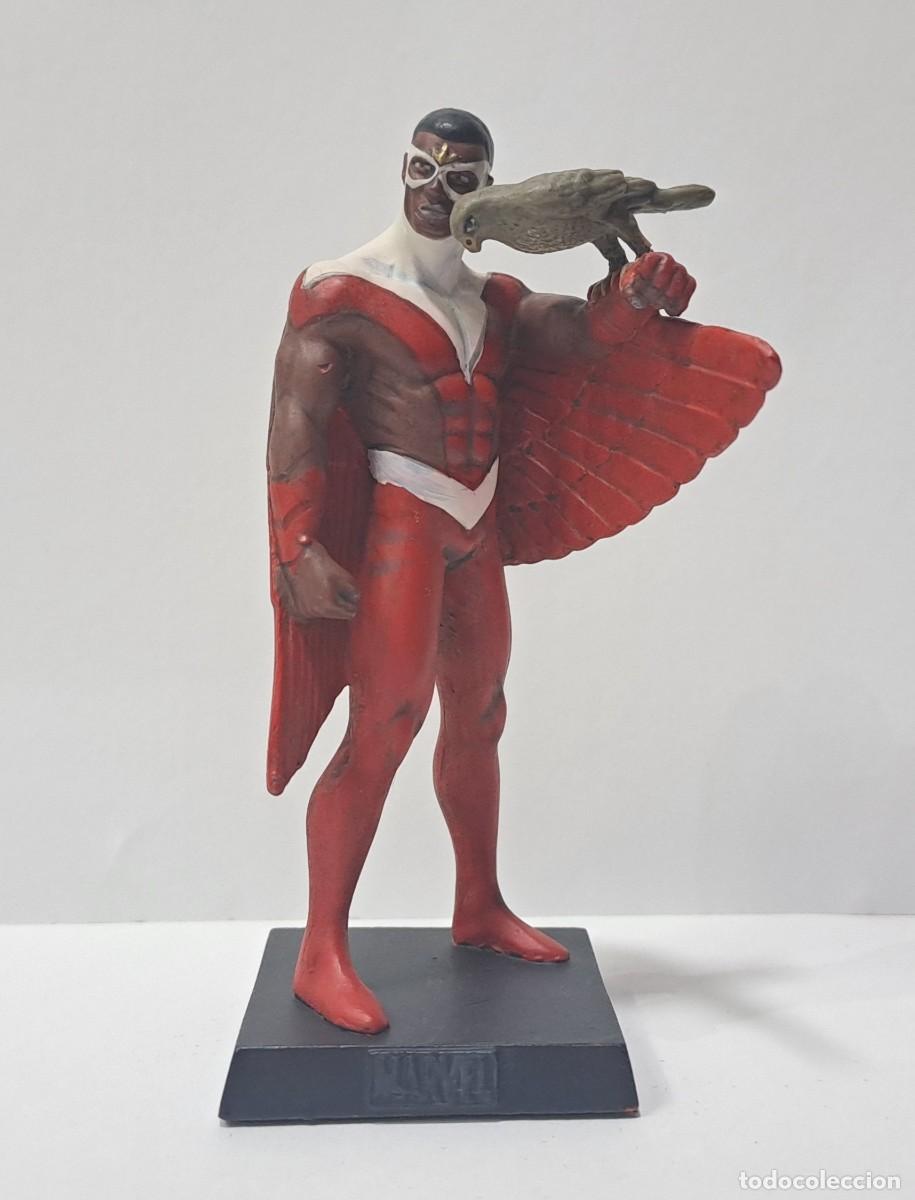 Figuras de acci&oacute;n: Eaglemoss Marvel The Falcon El Halc&oacute;n Completo