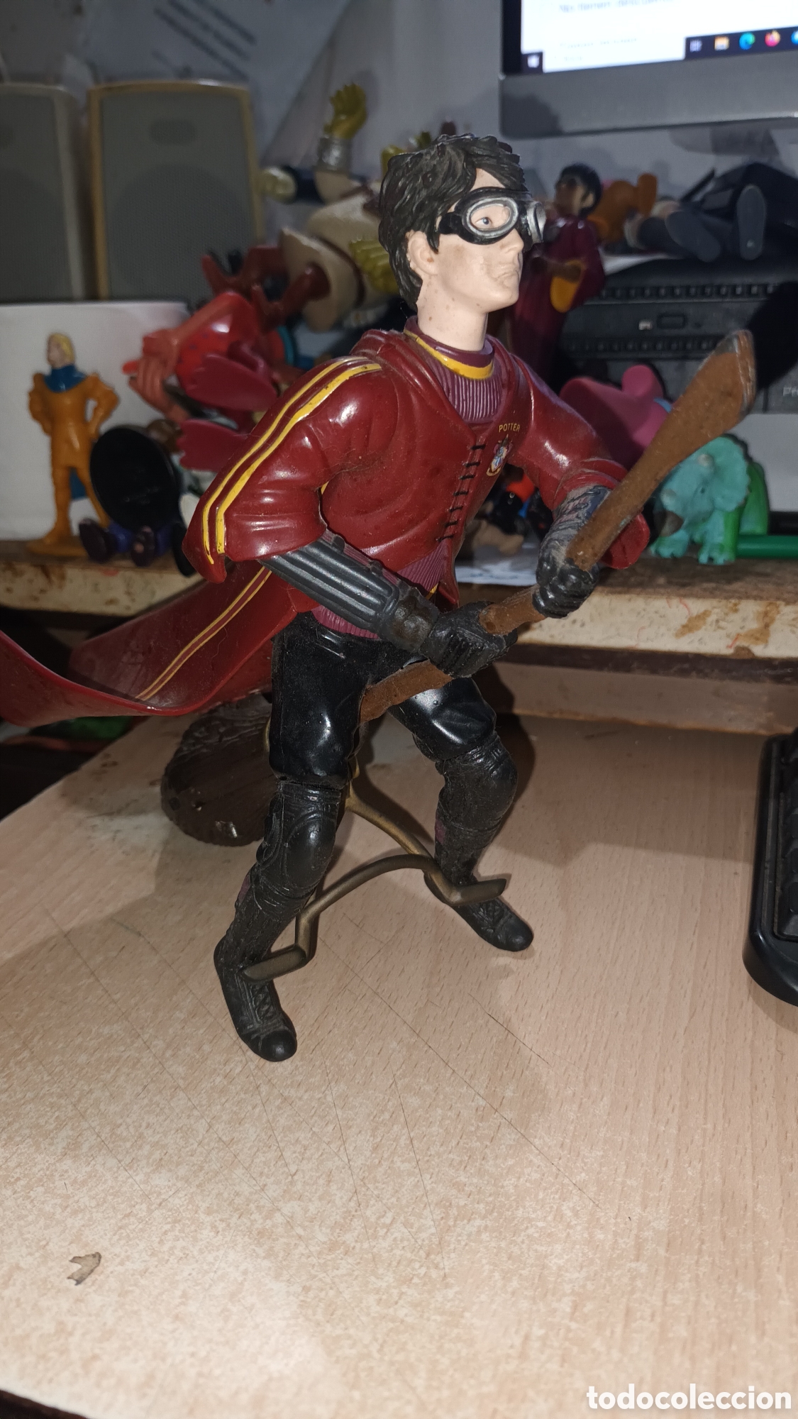 Figuras de acci&oacute;n: Harry Potter, volando en su escoba - Foto 1