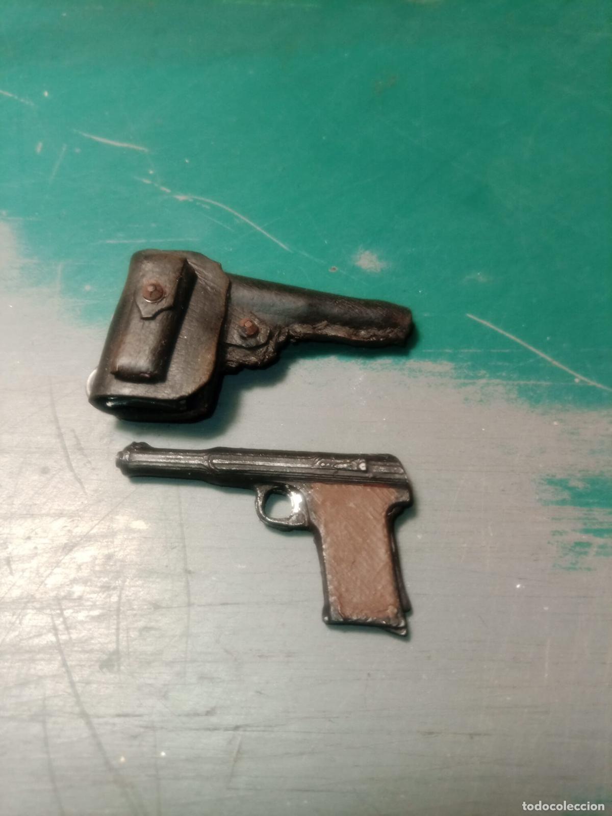 Figuras de acci&oacute;n: CUSTOM DRAGON PISTOLA ASTRA 400(PURO) Y FUNDA ESCALA 1/6