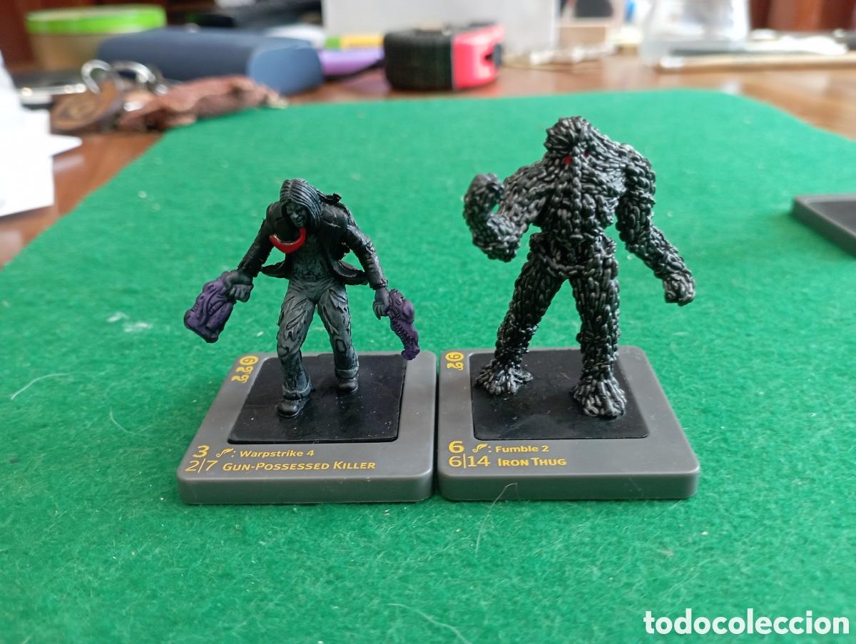 Figuras de acci&oacute;n: Lote de 10 figuras distintas de Dreamblade, base gris: Iron Thug, Skinless...etc