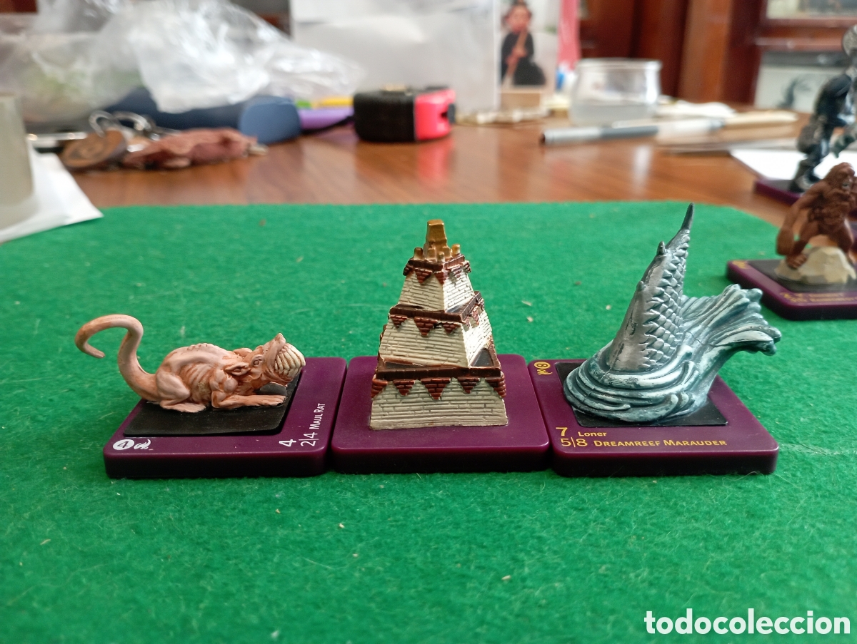 Figuras de acci&oacute;n: Lote de 14 figuras distintas de Dreamblade, base roja. - Foto 4