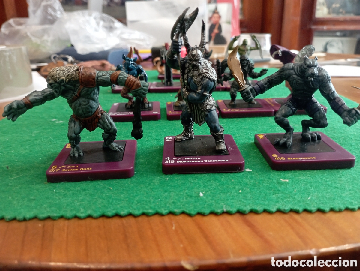 Figuras de acci&oacute;n: Lote de 14 figuras distintas de Dreamblade, base roja.