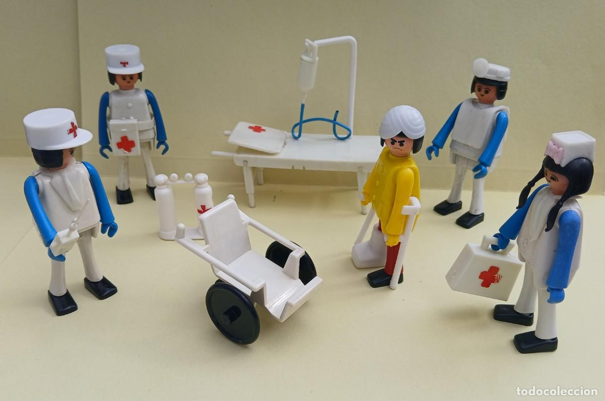Figuras de acci&oacute;n: Play big (Playbig), Play Kit o Cefa Boys. Conjunto sanitarios. Modelo 2&ordm;