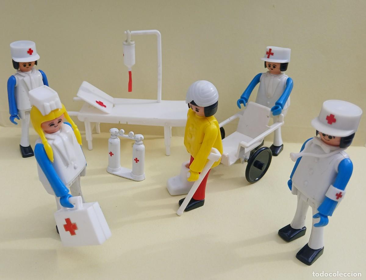 Figuras de acci&oacute;n: Play big (Playbig), Play Kit o Cefa Boys. Conjunto sanitarios. Modelo 3&ordm;