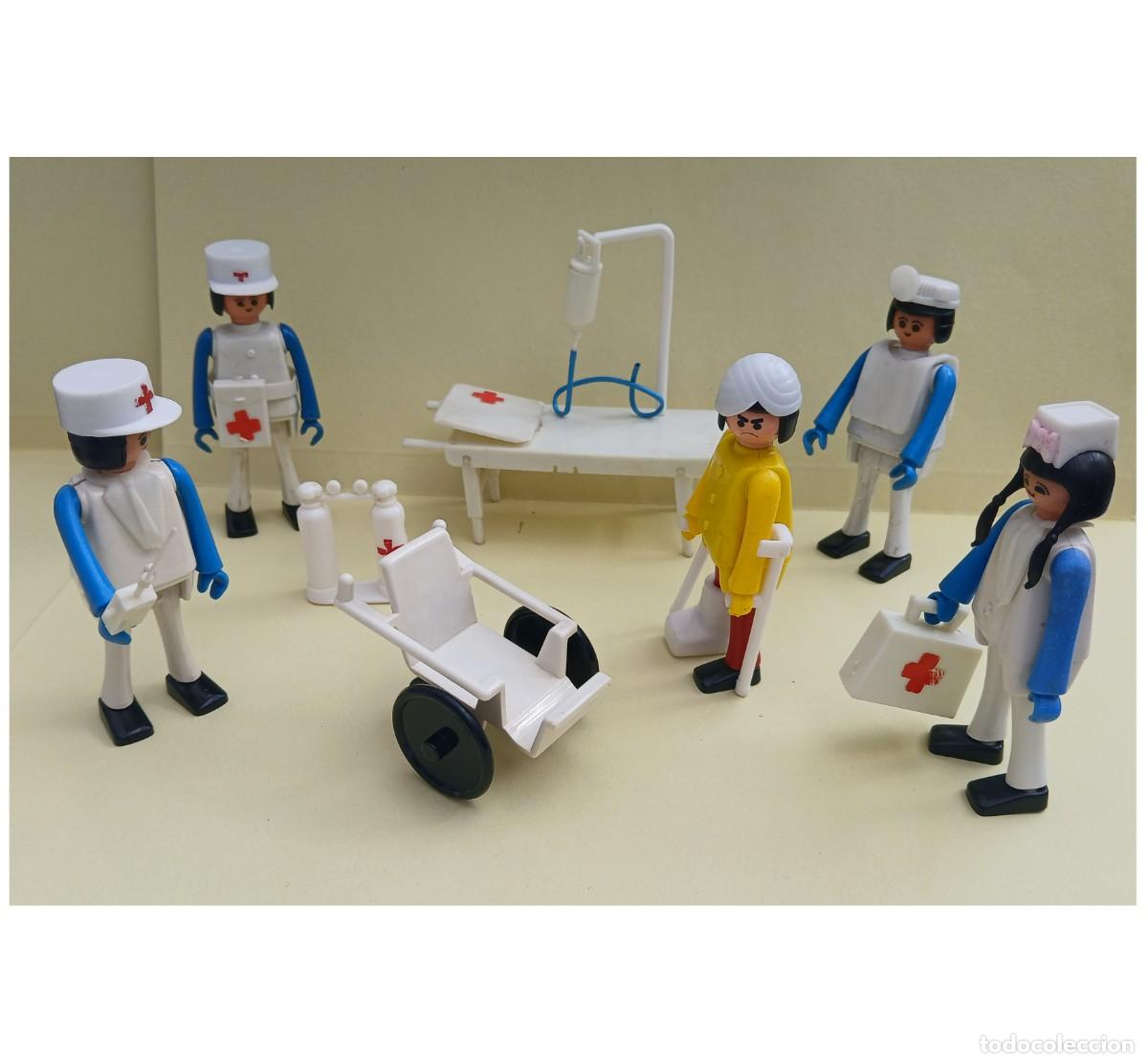 Figuras de acci&oacute;n: Play big (Playbig), Play Kit o Cefa Boys. Conjunto sanitarios. Modelo 2&ordm;