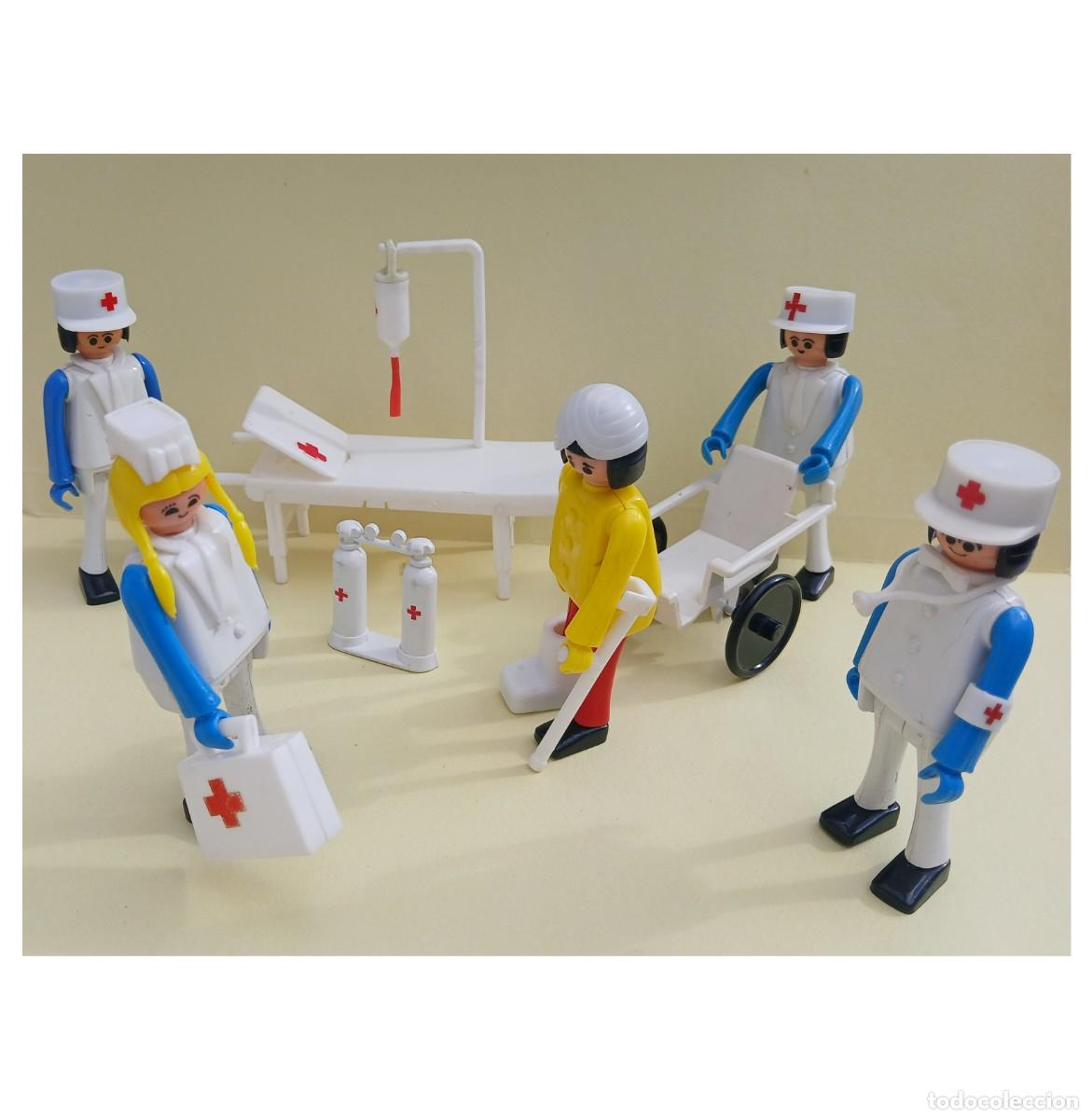 Figuras de acci&oacute;n: Play big (Playbig), Play Kit o Cefa Boys. Conjunto sanitarios. Modelo 3&ordm;