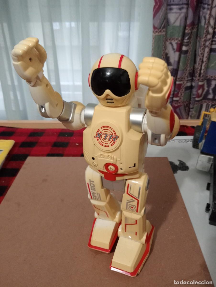Figuras de acci&oacute;n: Robot a pilas ( 33 cm. ) no funciona - Foto 2