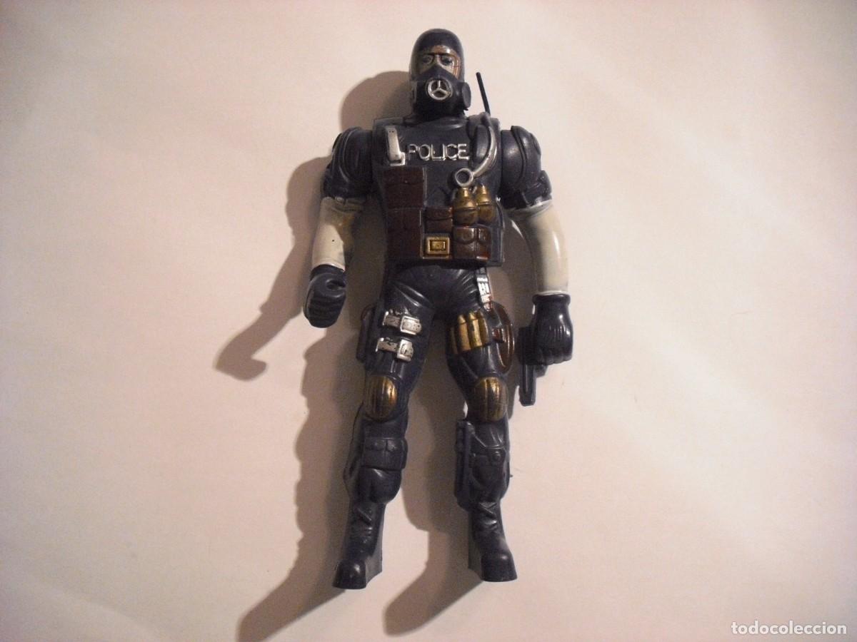 Actionfiguren: FIGURA DE POLICIA, PVD, MIDE 13,5 CM