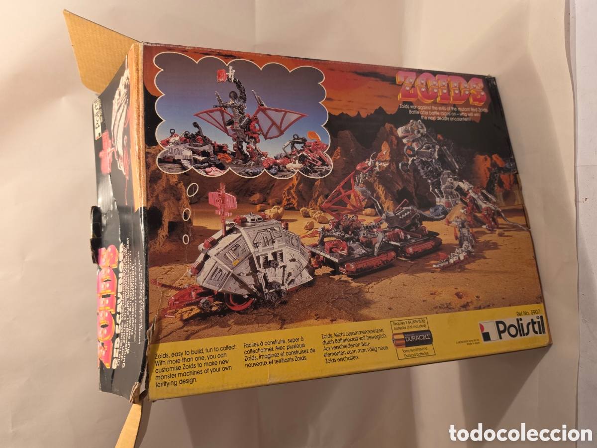 Figuras de acci&oacute;n: ZOIDS. RED SCAVENGER. TOMY. REF. 5907. MOVIMIENTO EL&Eacute;CTRICO. COMPLETO.