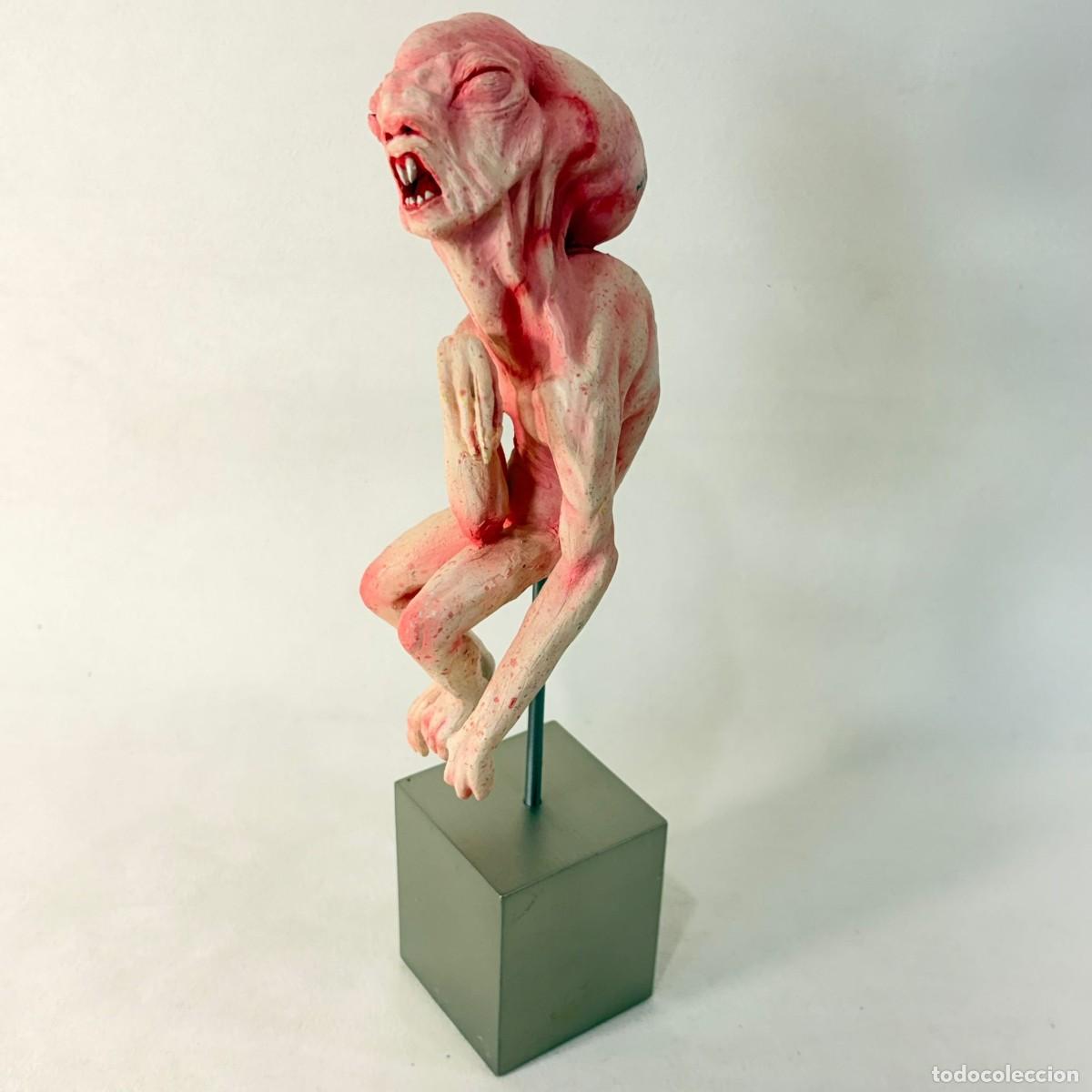 Figuras de acci&oacute;n: FIGURA ESCULTURA - ALIEN - 17.5 CM Y CON BASE 25 CM