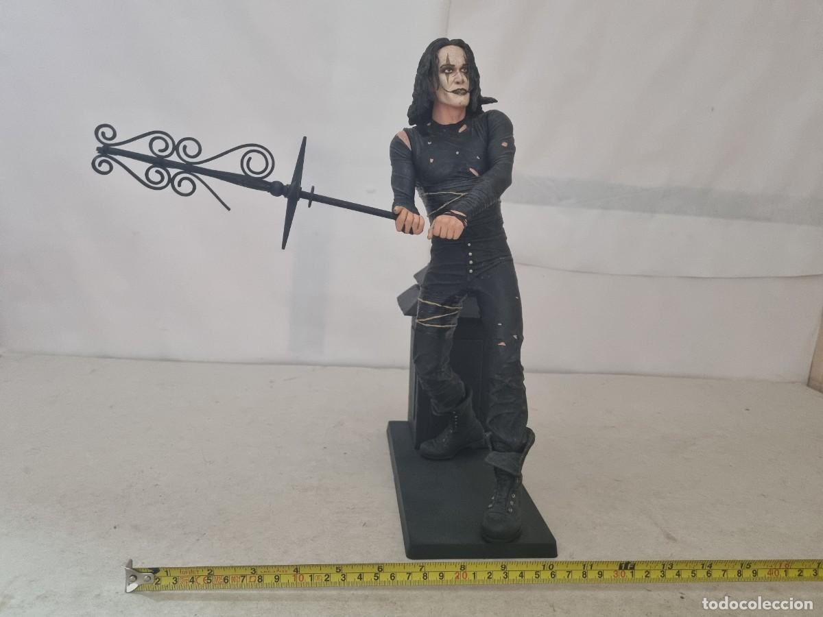 Figuras de acci&oacute;n: Figura El Cuervo Gran tama&ntilde;o - Foto 10