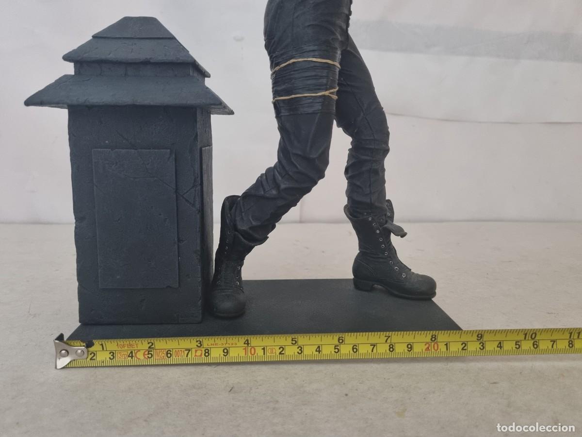 Figuras de acci&oacute;n: Figura El Cuervo Gran tama&ntilde;o - Foto 11