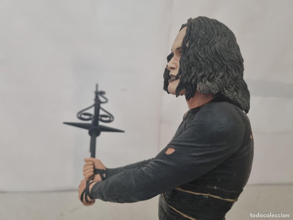 Figuras de acci&oacute;n: Figura El Cuervo Gran tama&ntilde;o - Foto 22