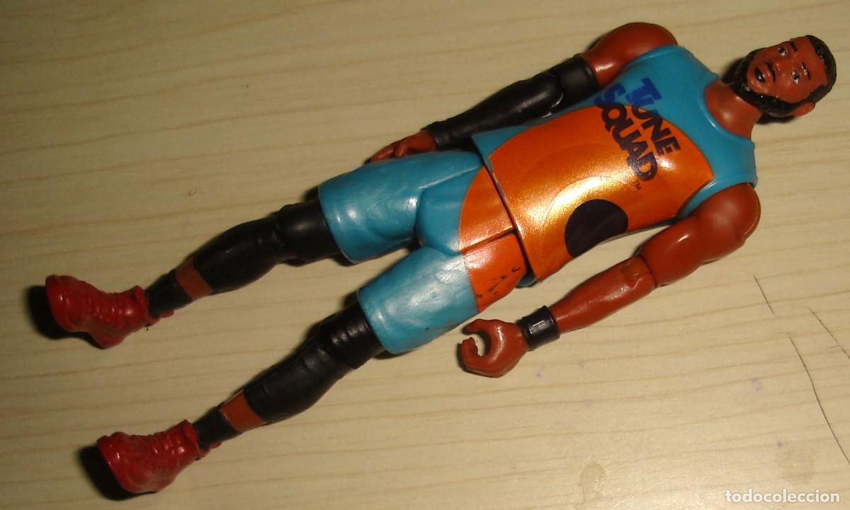 Figuras de acci&oacute;n: Figura articulada Lebron James Space Jam