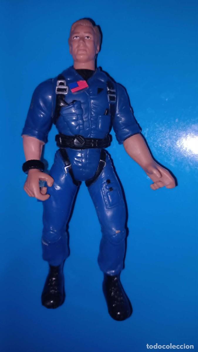 Figuras de acci&oacute;n: Figura del Presidente Thomas J. Whitmore de la pel&iacute;cula Independence Day - 1996