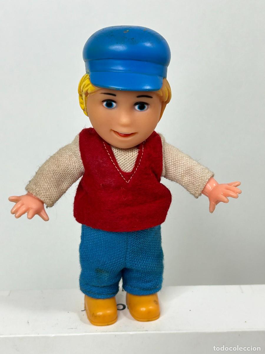 Figuras de acci&oacute;n: ANTIGUO MU&Ntilde;ECO NELLO PERRO DE FLANDES CUERDA