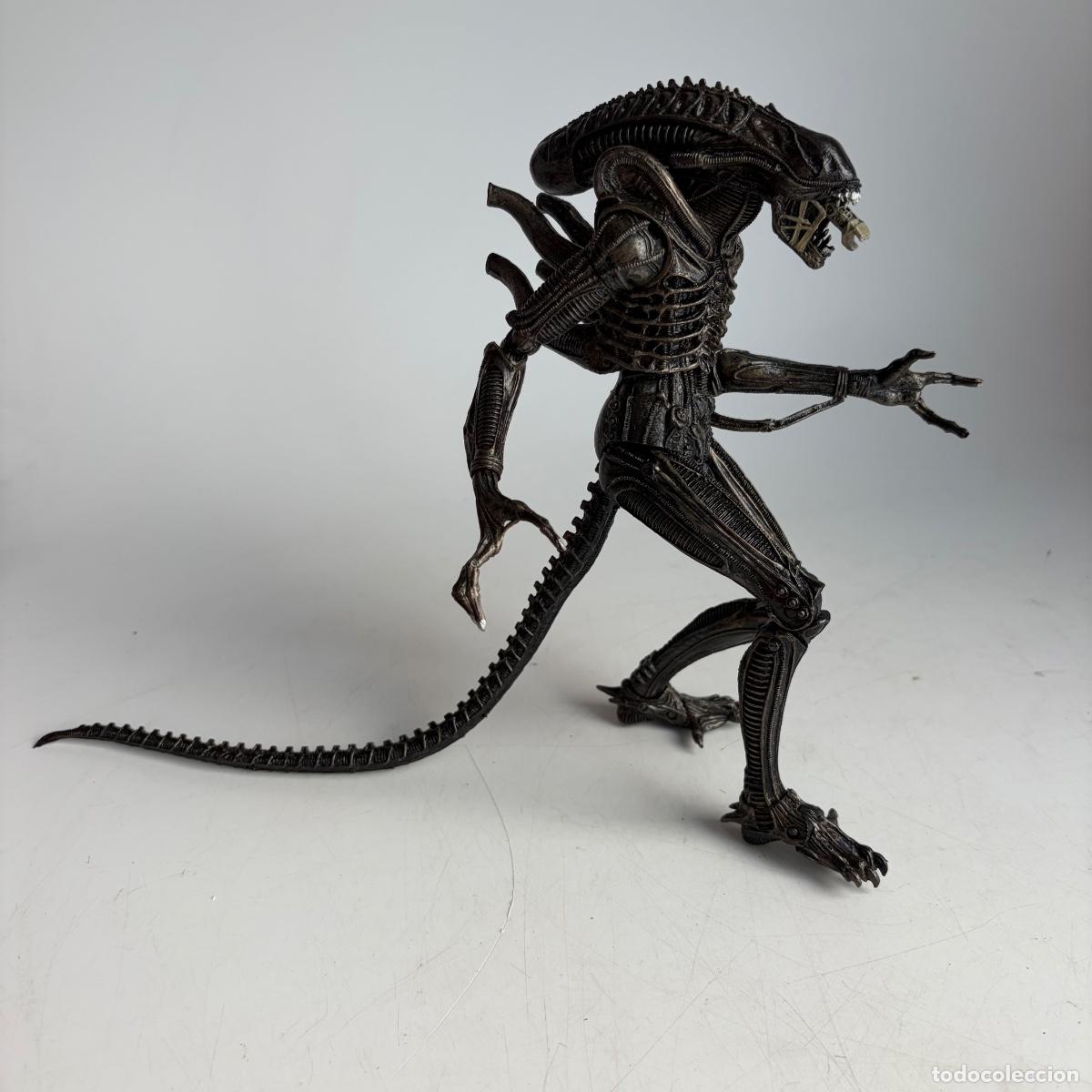 Figuras de acci&oacute;n: Figura mu&ntilde;eco NECA Alien Xenomorph 2013 Aliens genocide
