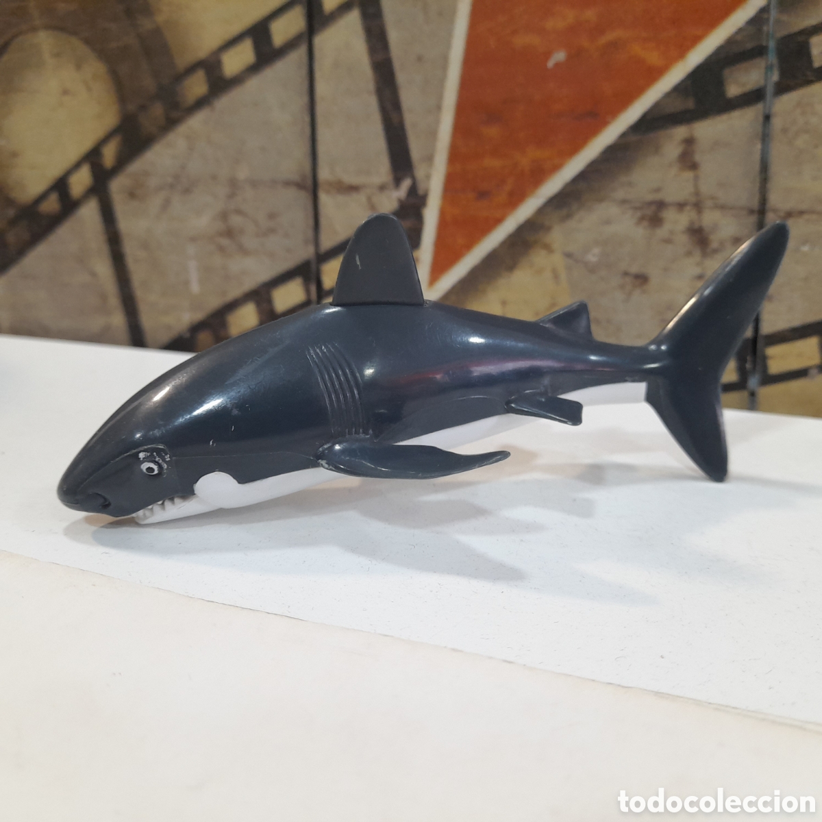 Figuras de acci&oacute;n: Tibur&oacute;n de juguete con movimiento - Foto 1