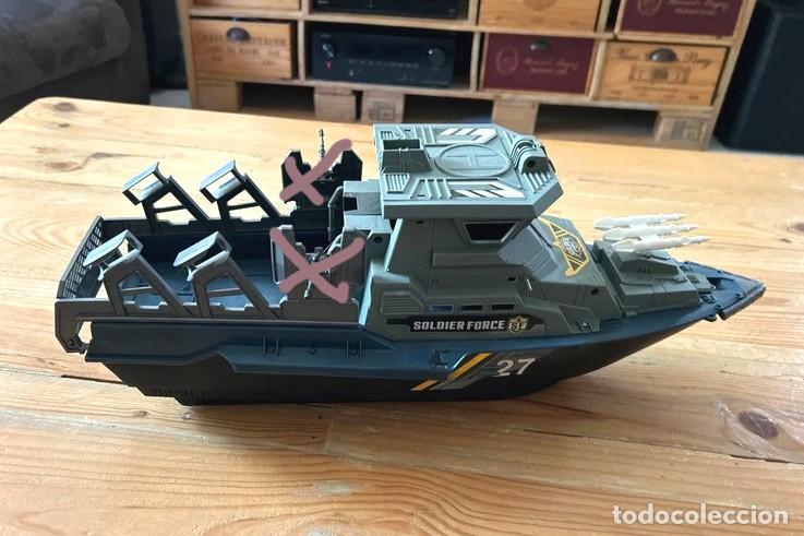 Figuras de acci&oacute;n: Barco militar de Soldier Force Navy Battleship, de Chap Mei