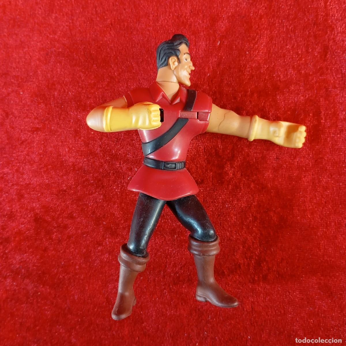Figuras de acci&oacute;n: FIGURA DE ACCI&Oacute;N ARTICULADA - GAST&Oacute;N - LA BELLA Y LA BESTIA - DISNEY - 120 X 100 MM / 5750