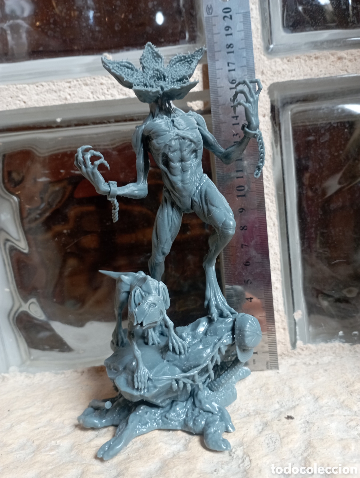 Figuras de acci&oacute;n: Figura resina Stranger Things Demodorgon. 19 cm