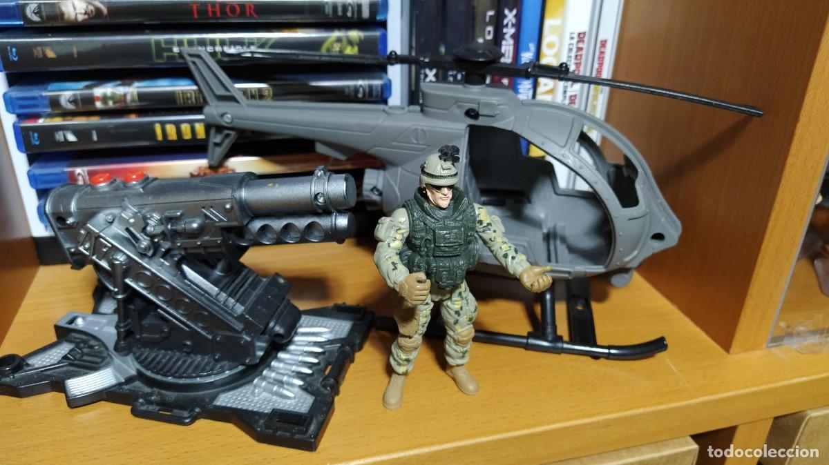 Figuras de acci&oacute;n: Helic&oacute;ptero militar monoplaza de juguete, de Chap Mei + Ca&ntilde;&oacute;n