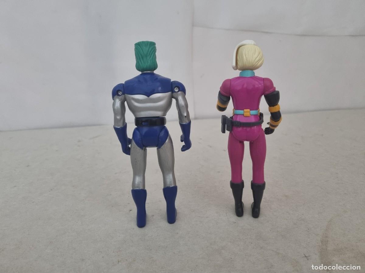 Figuras de acci&oacute;n: Lote de 2 figuras Capit&aacute;n Planeta versi&oacute;n tornado y Doctora Blight - Foto 2