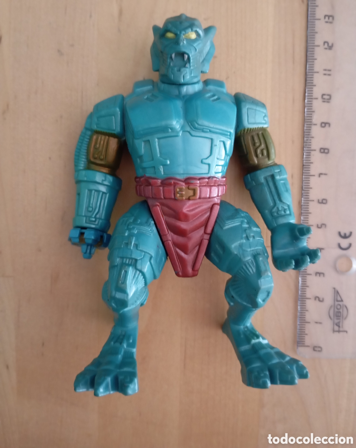 Figuras de acci&oacute;n: 1996 Gargoyles Hardwired Broadway Figura de acci&oacute;n Kenner incompleta