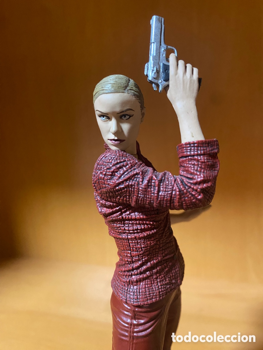 Figuras de acci&oacute;n: Figura T-X Terminator Neca - Foto 2