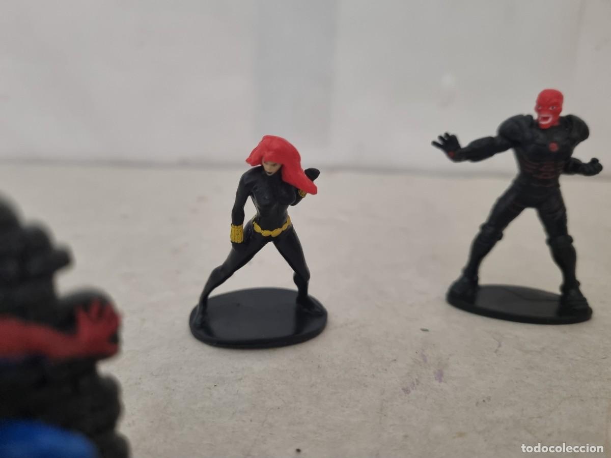 Figuras de acci&oacute;n: Lote de 9 figuras S&uacute;per Heroes - Foto 3
