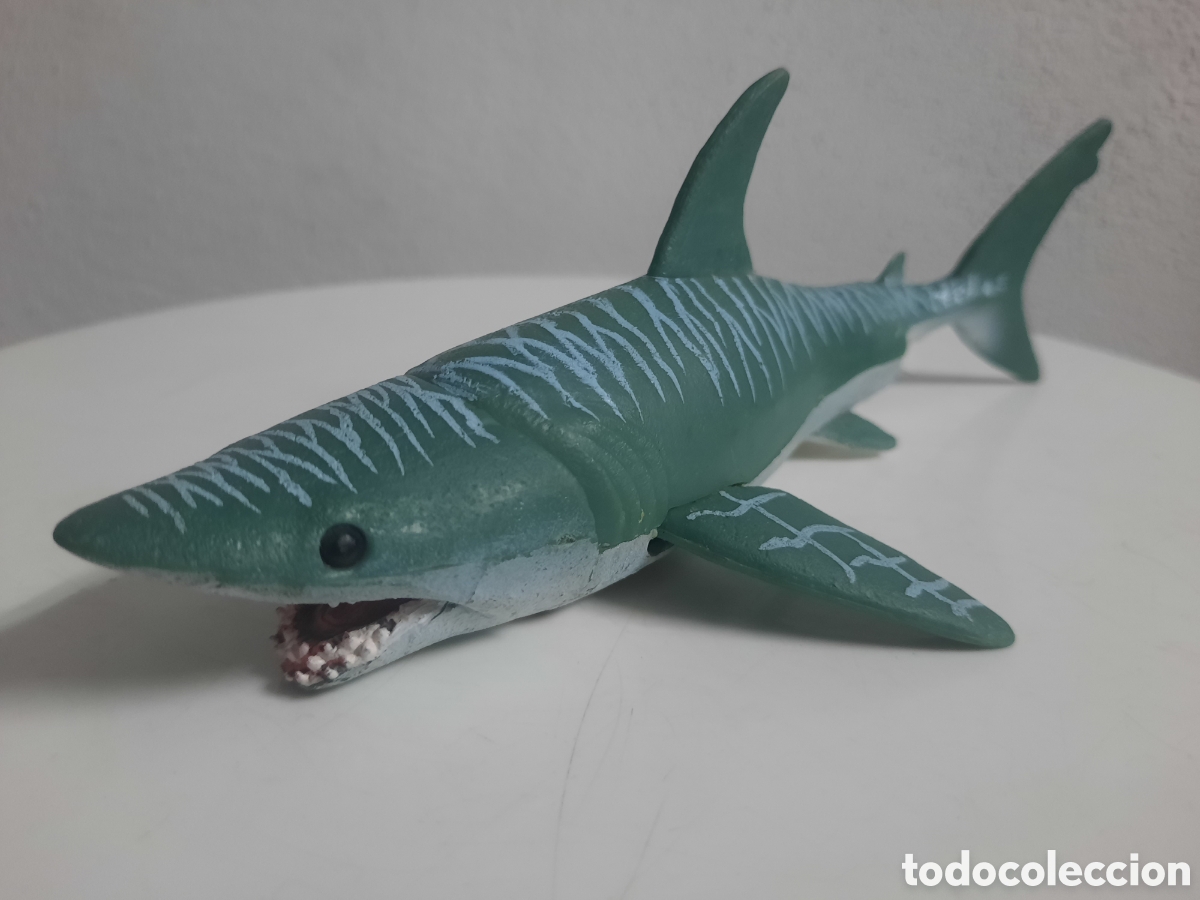 Figuras de acci&oacute;n: Figura Tibur&oacute;n Tigre Articulado