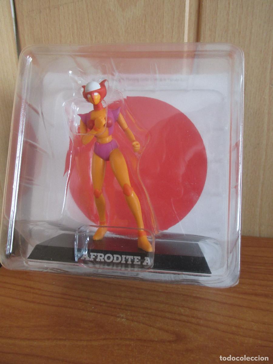 Figuras de acci&oacute;n: COLECCION MAZINGER Z GO NAGAI: FIGURA AFRODITE A ( LA GAZZETTA DELLO SPORT )