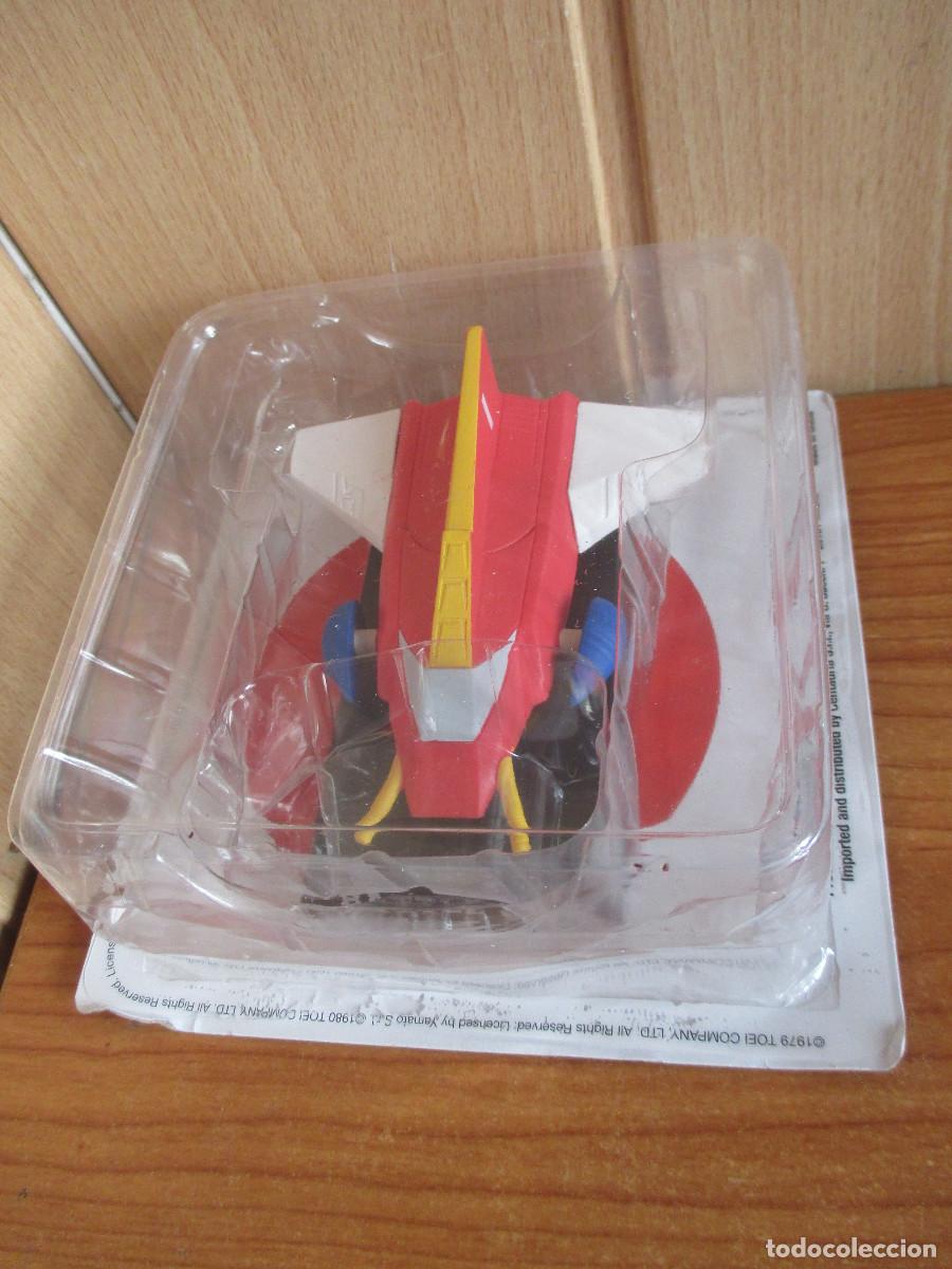 Figuras de acci&oacute;n: COLECCION MAZINGER Z GO NAGAI: FIGURA BATTLE JET ( LA GAZZETTA DELLO SPORT )