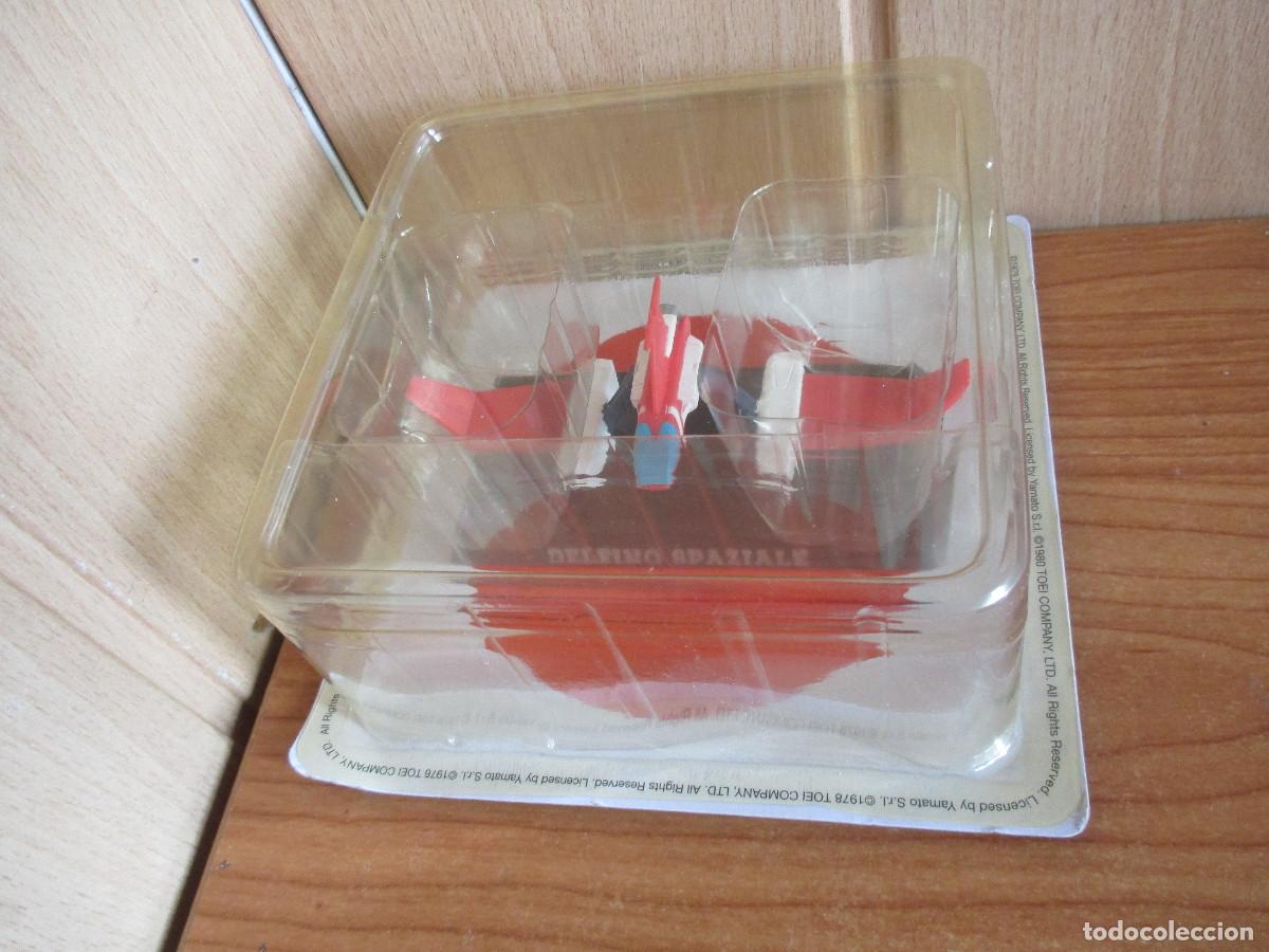 Figuras de acci&oacute;n: COLECCION MAZINGER Z GO NAGAI: FIGURA DELFINO SPAZIALE ( LA GAZZETTA DELLO SPORT )