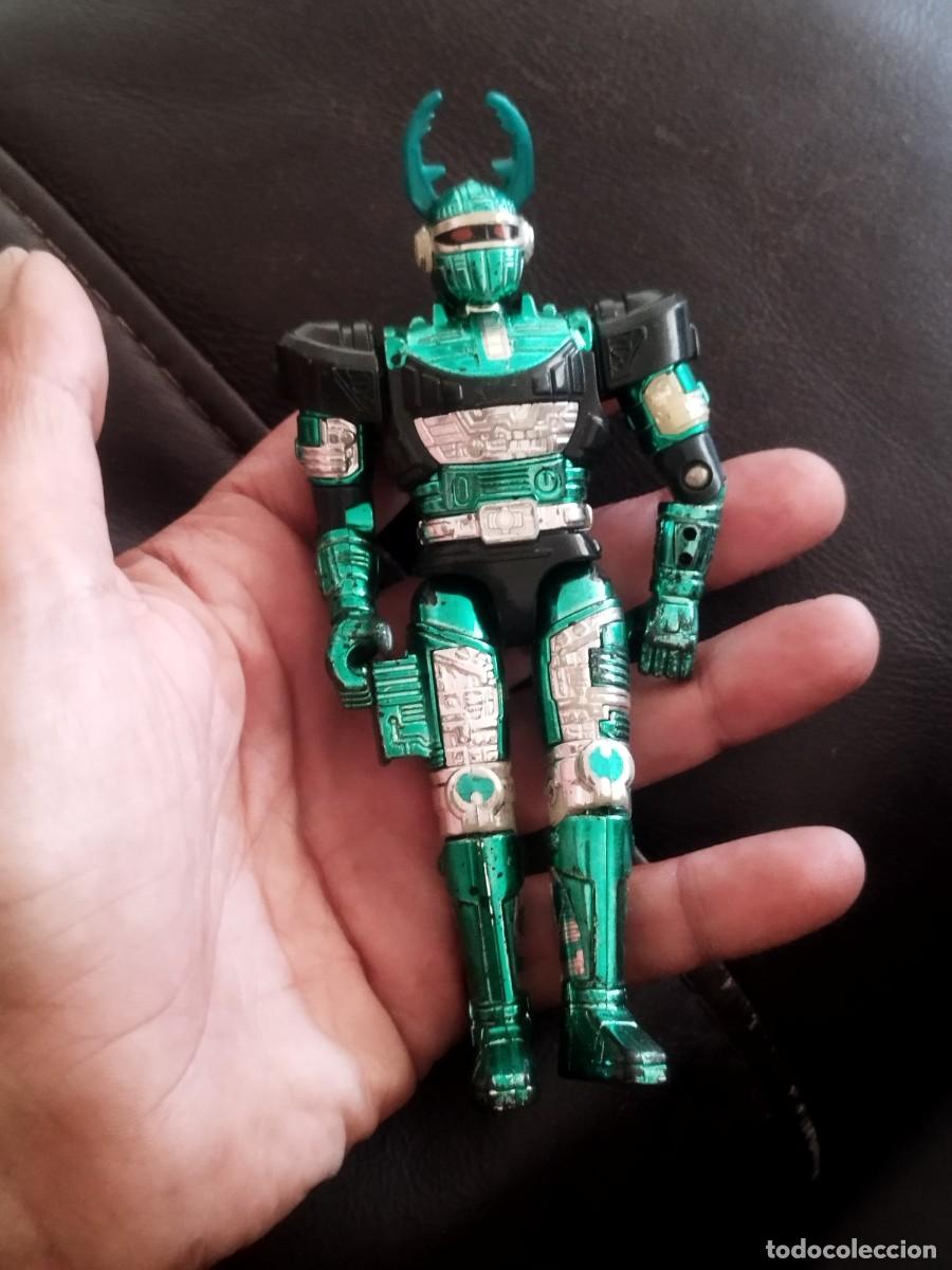 Figuras de acci&oacute;n: Figura de acci&oacute;n Green Hunter Beetleborg de 1996. De bandai.