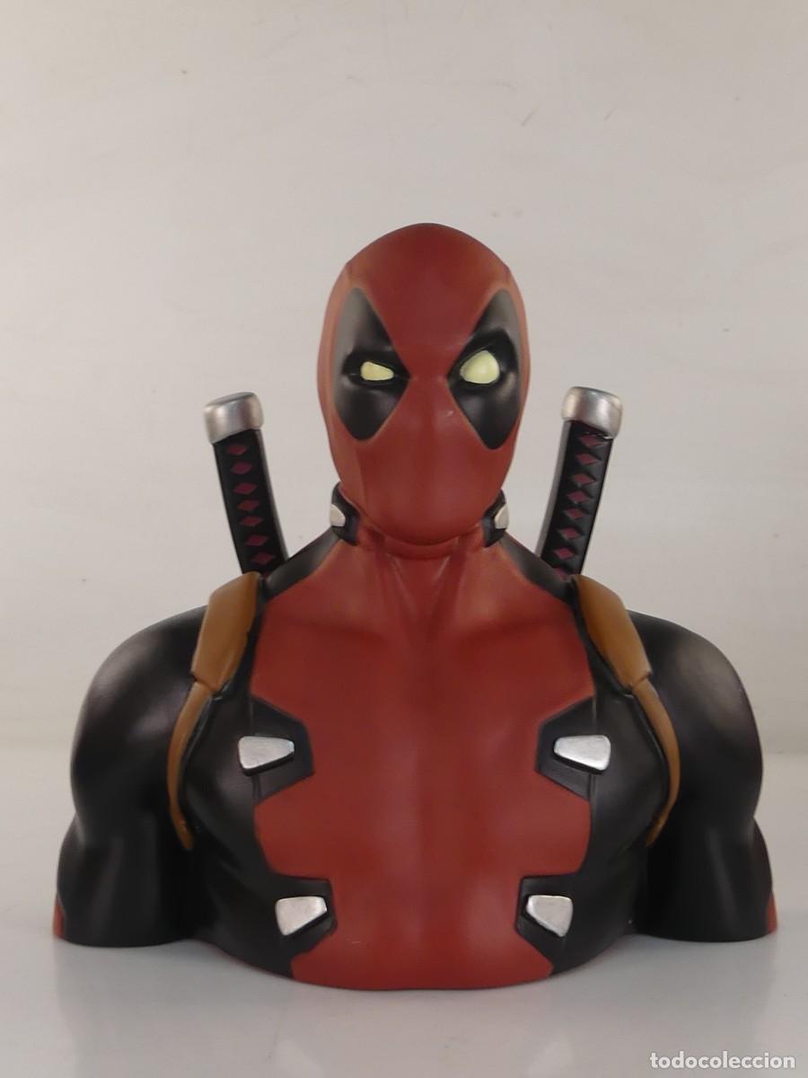 Figure di azione: HUCHA DEADPOL DE MARVEL