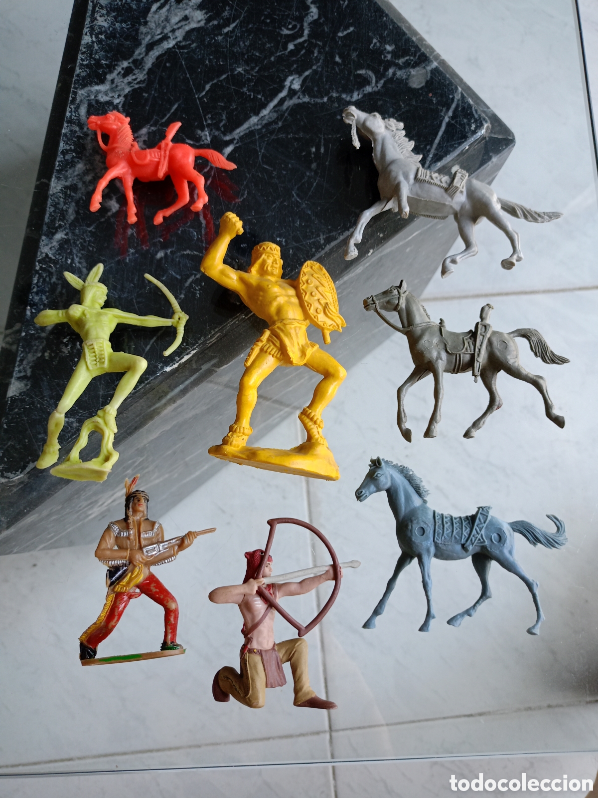Figuras de acci&oacute;n: Gran lote indios oeste y caballos
