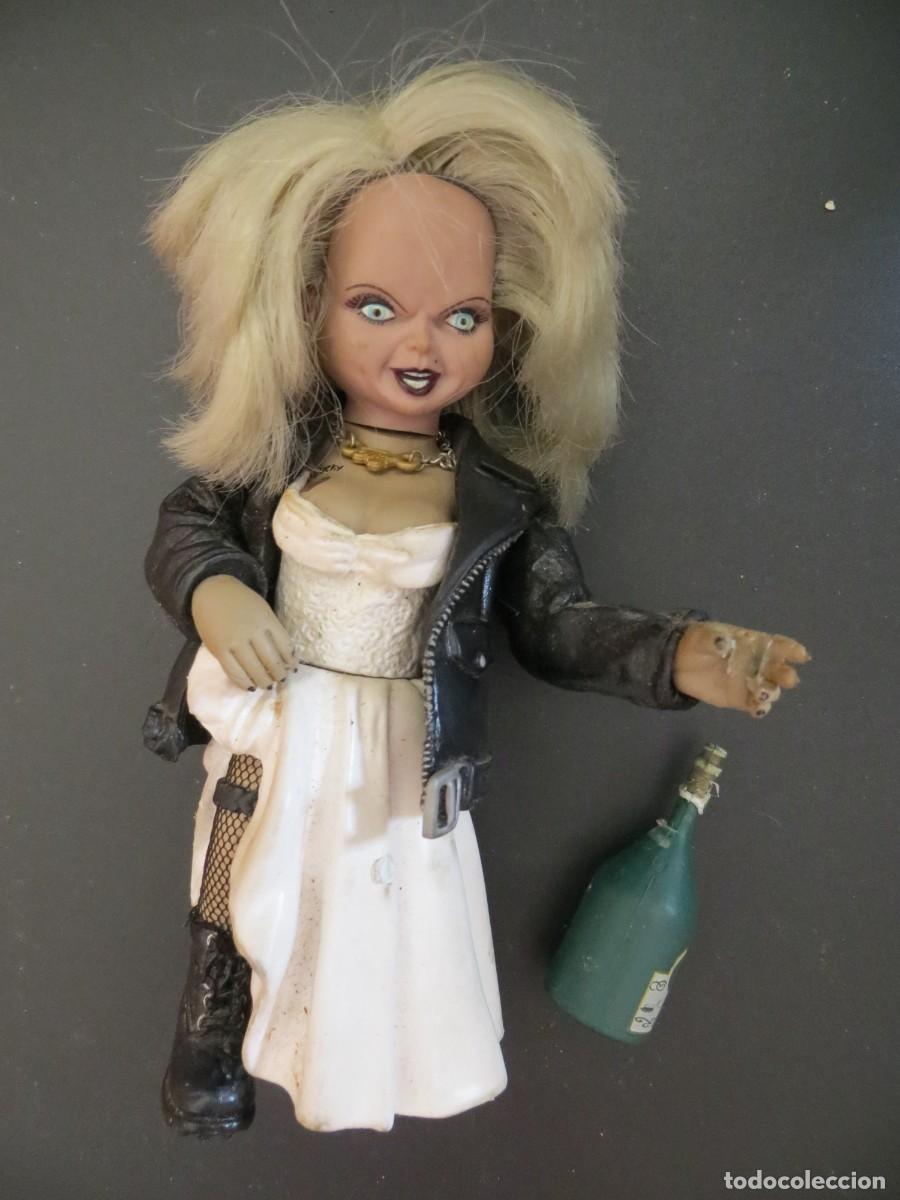 Figuras de acci&oacute;n: LA NOVIA DE CHUCKY: FIGURA ARTICULADA- MCFARLANE -NECA