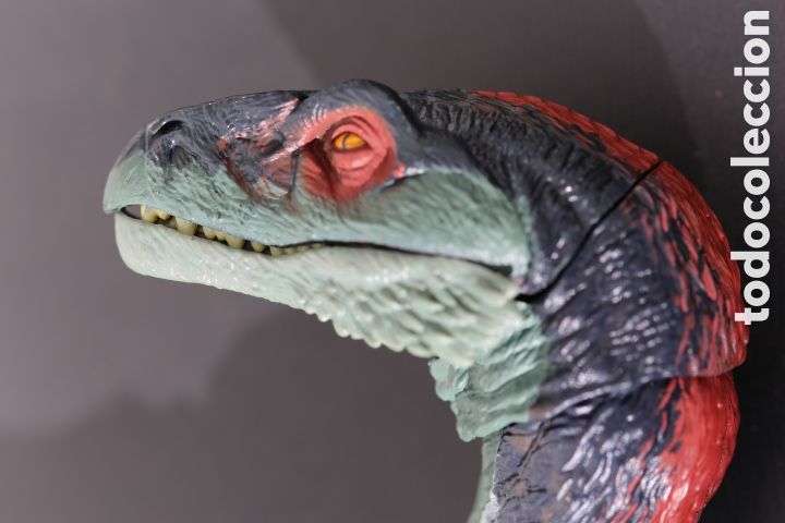 Figuras de acci&oacute;n: Figura Jurassic World THERIZINOSAURUS con sonido y movimientos autom&aacute;ticos. Mattel GWD65