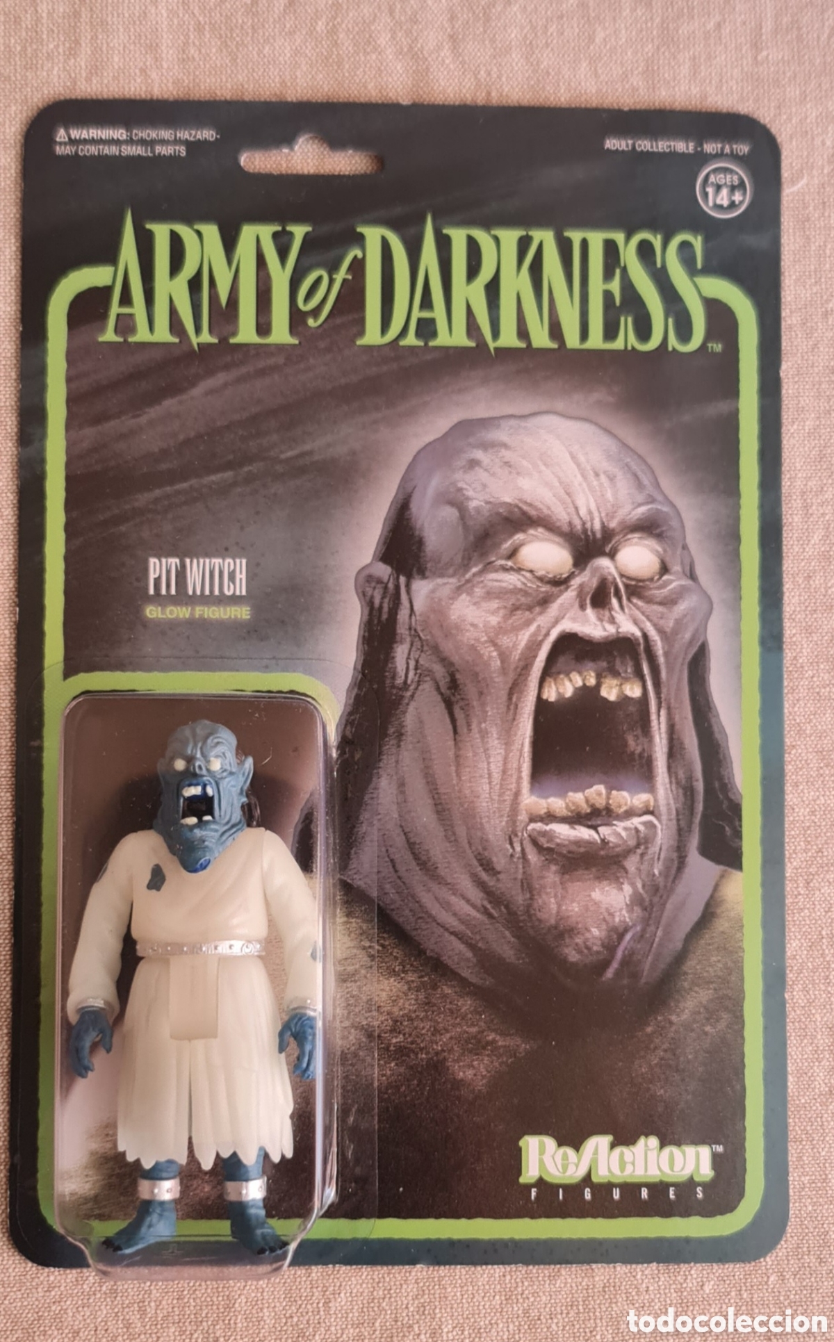 Figuras de a&ccedil;&atilde;o: Army of Darkness Pit Witch (Glow) Reaction Super7