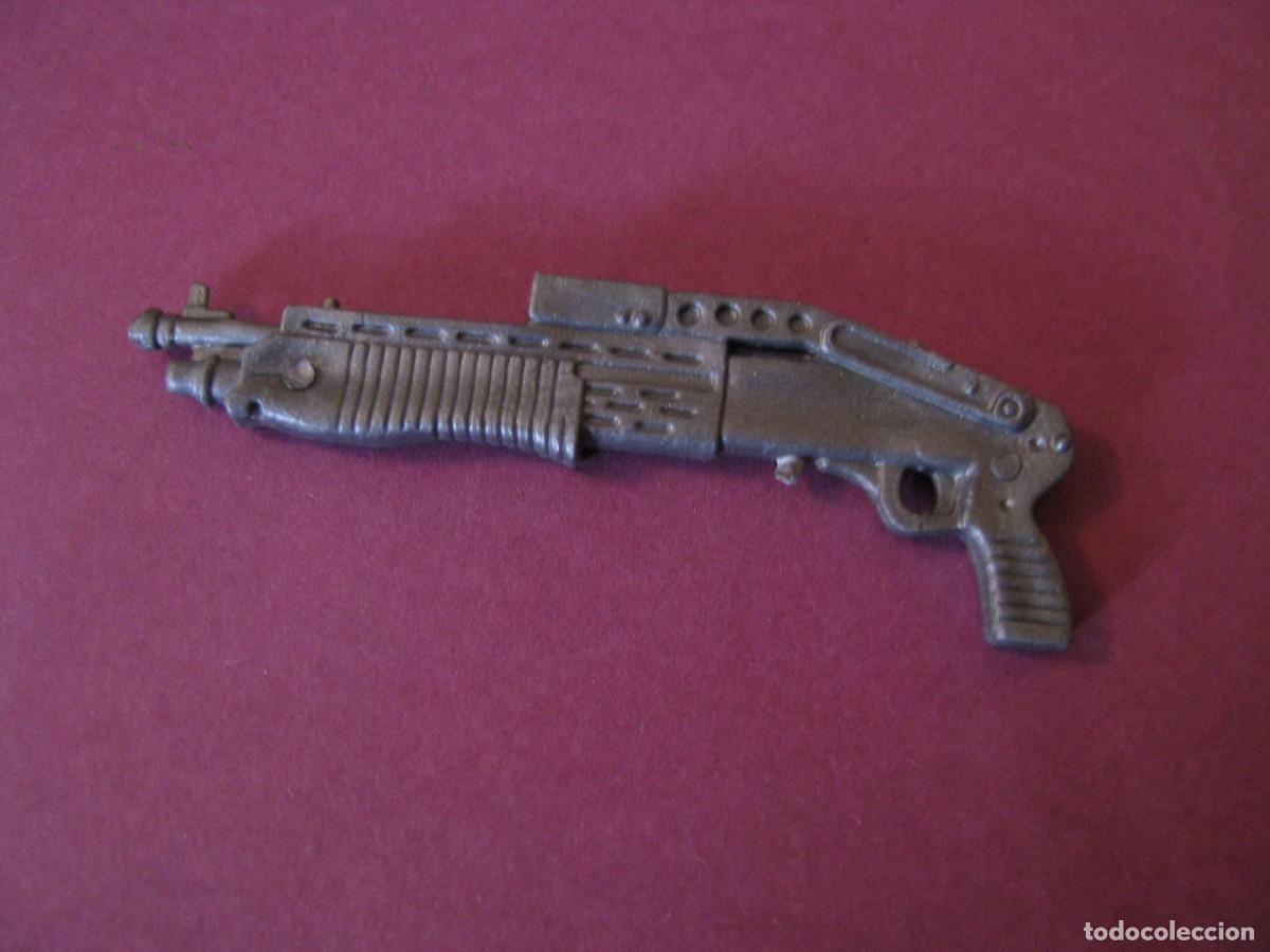 Figuras de acci&oacute;n: PIEZA, ARMA DE ALGUN PERSONAJE DE ACCION. 6,5 CM