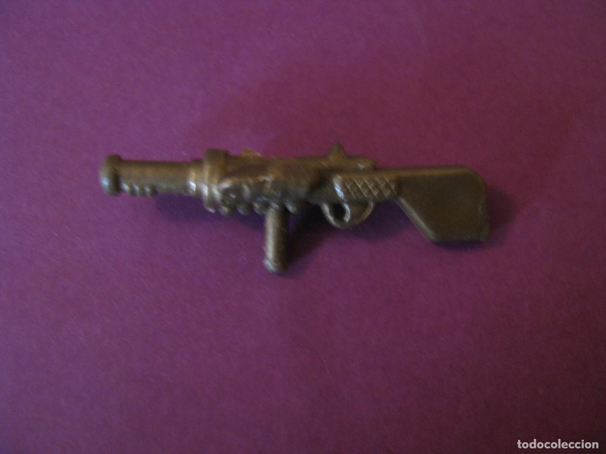 Figuras de acci&oacute;n: PIEZA, ARMA DE ALGUN PERSONAJE DE ACCION. 5 CM