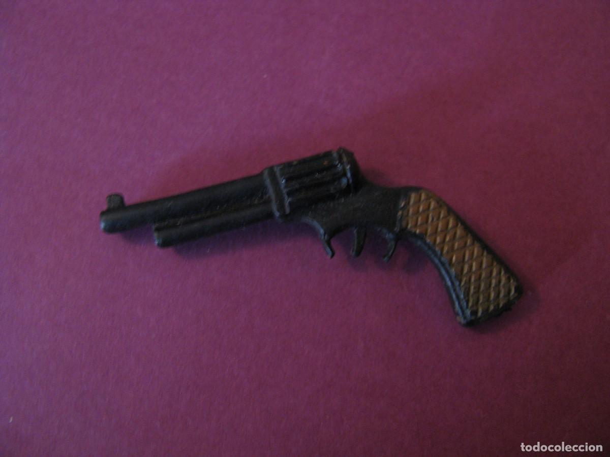 Figuras de acci&oacute;n: PIEZA, ARMA DE ALGUN PERSONAJE DE ACCION.
