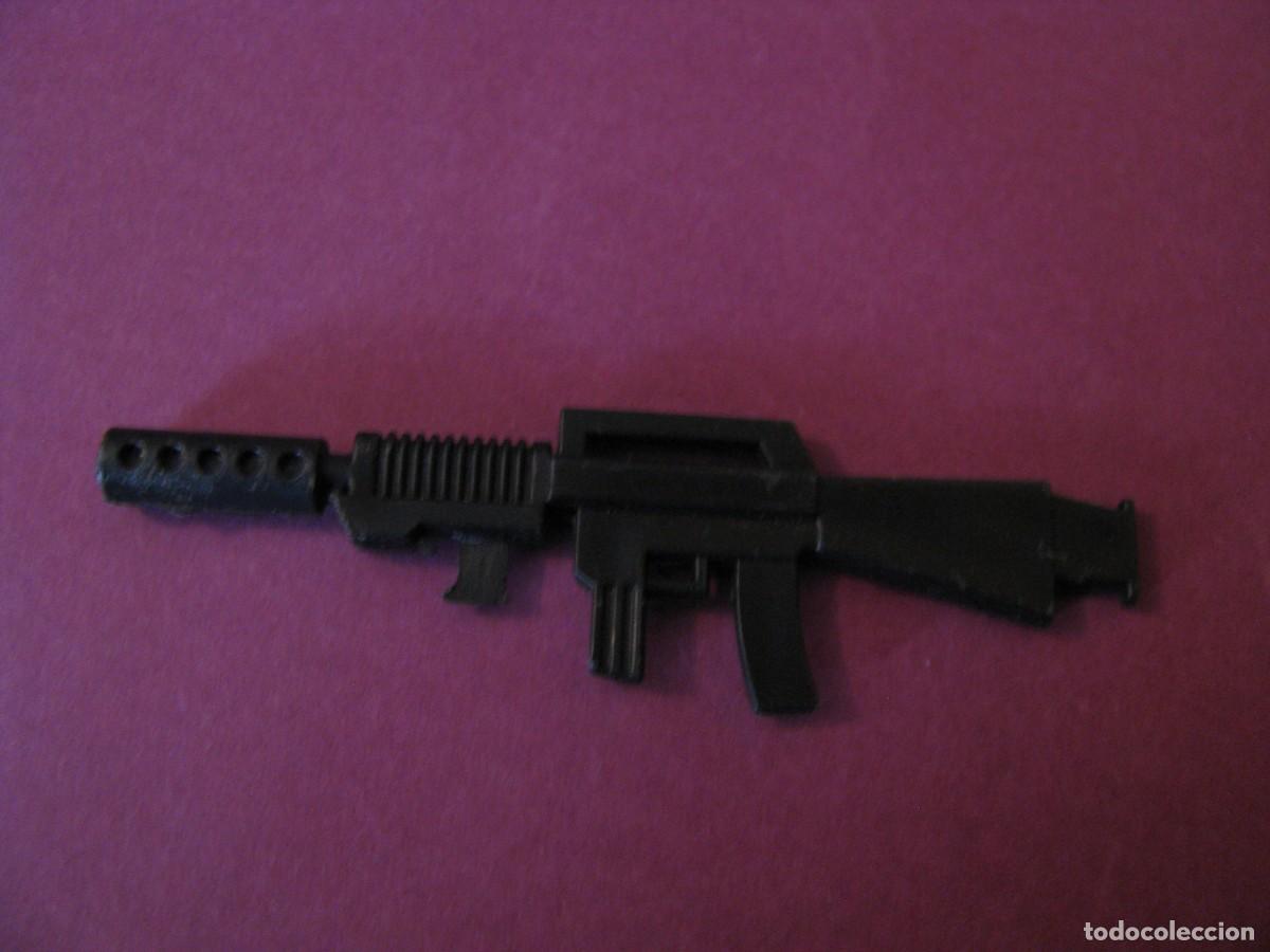 Figuras de acci&oacute;n: PIEZA, ARMA DE ALGUN PERSONAJE DE ACCION.