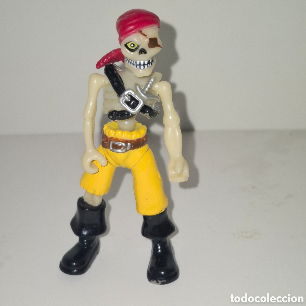 Figuras de acci&oacute;n: WALT DISNEY FIGURA DE ACCION PERSONAJE DE PETER PAN PIRATA ESQUELETO FAMOSA