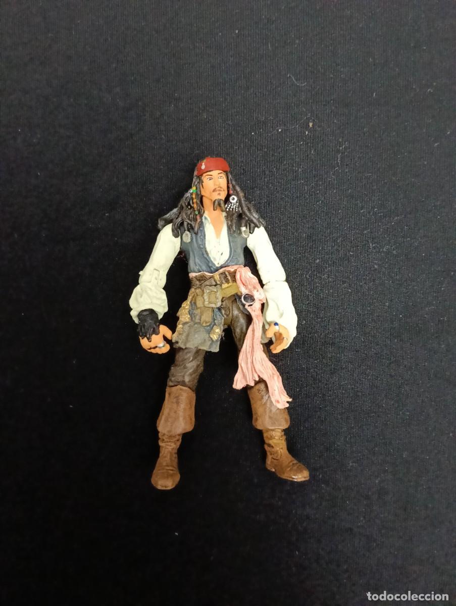 Figuras de acci&oacute;n: Figura Jack Sparrow camisa blanca zizzle piratas del caribe