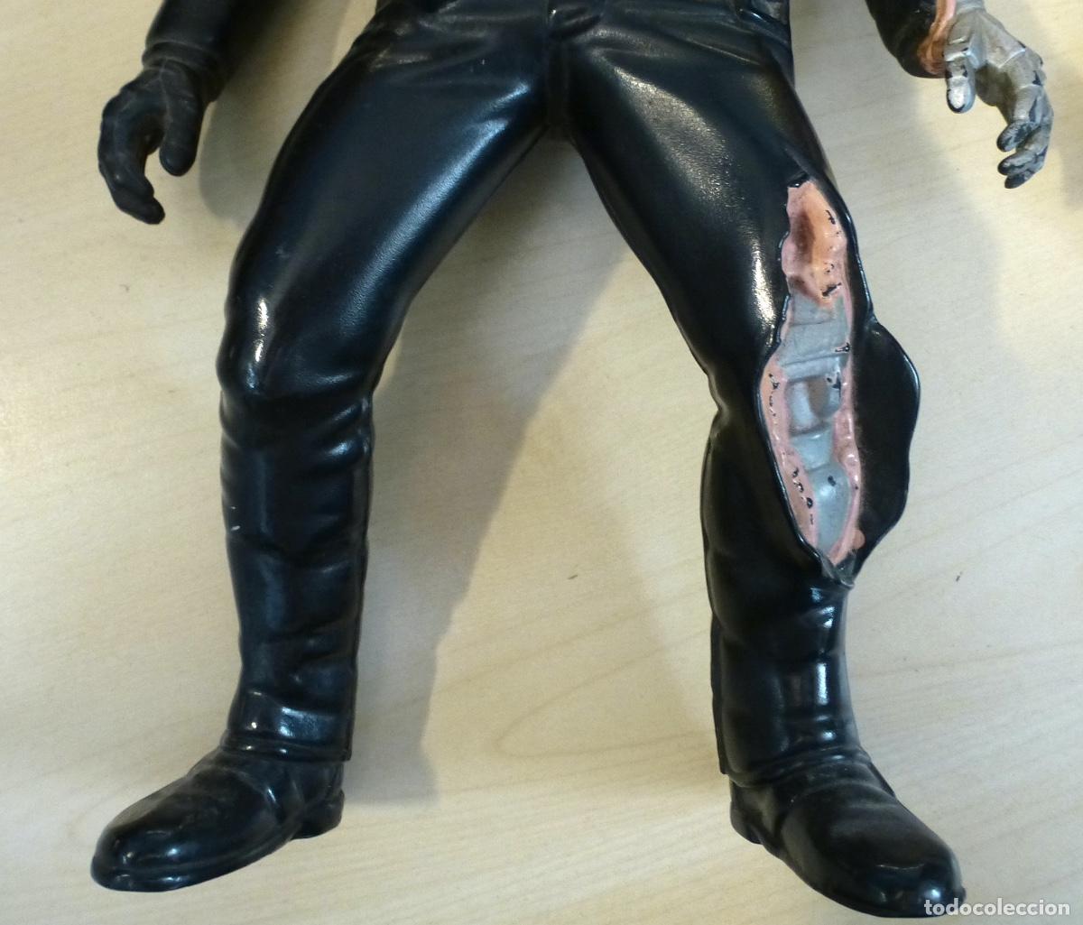 Figuras de acci&oacute;n: Terminator. Mu&ntilde;eco / maniqu&iacute; con efectos de sonido - Foto 4
